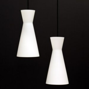 Set of 2 "Diabolo" glass pendant lamps, Glas-Hängeleuchten