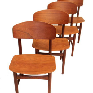 Set of 4 Søborg Møbler / Børge Mogensen #122 chairs / rare full-teak-version /mid century / Danish modern design