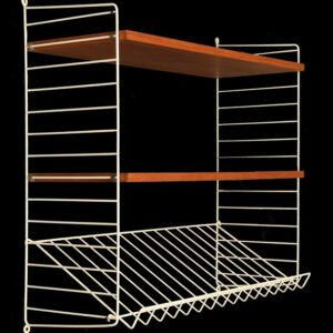 Original String-Regal mit Magazin-Ablage / Kajsa + Nisse Strinning / Teak / mid century modern design / 78x75x30cm